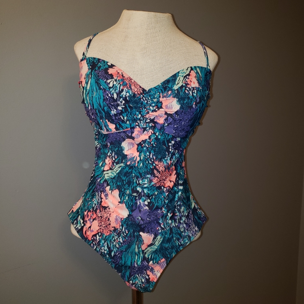 Old Navy One Piece Swimsuit